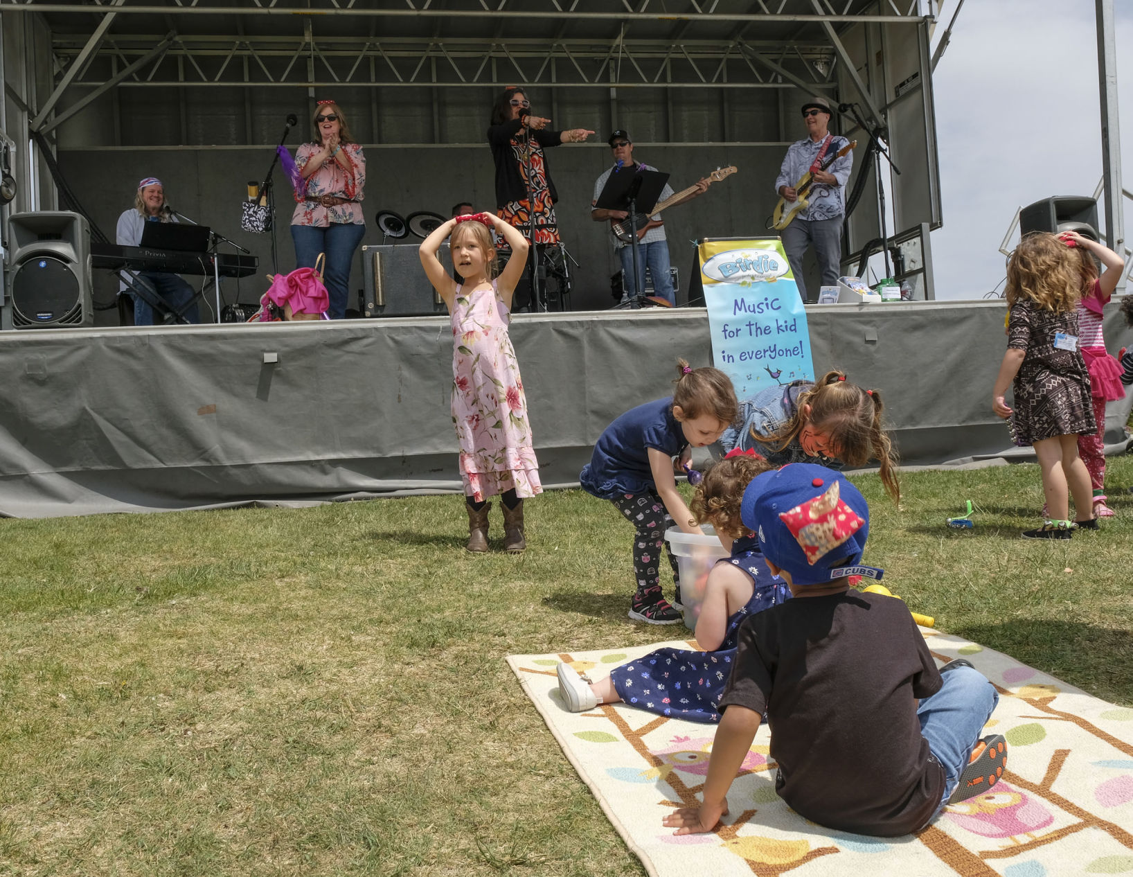 041518 Family Kite Fest 19.jpg